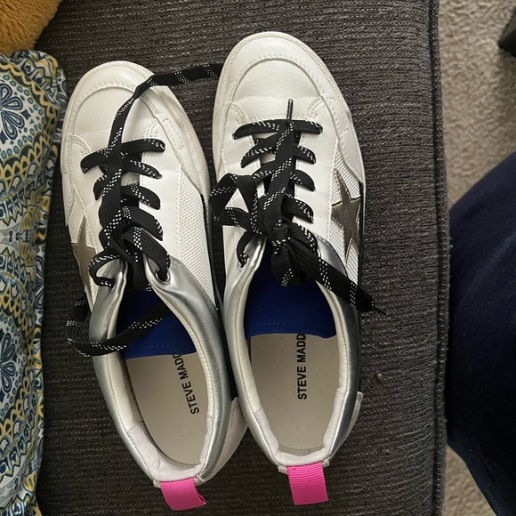 Steven Madden Sneakers size 9 - Picture 2 of 3
